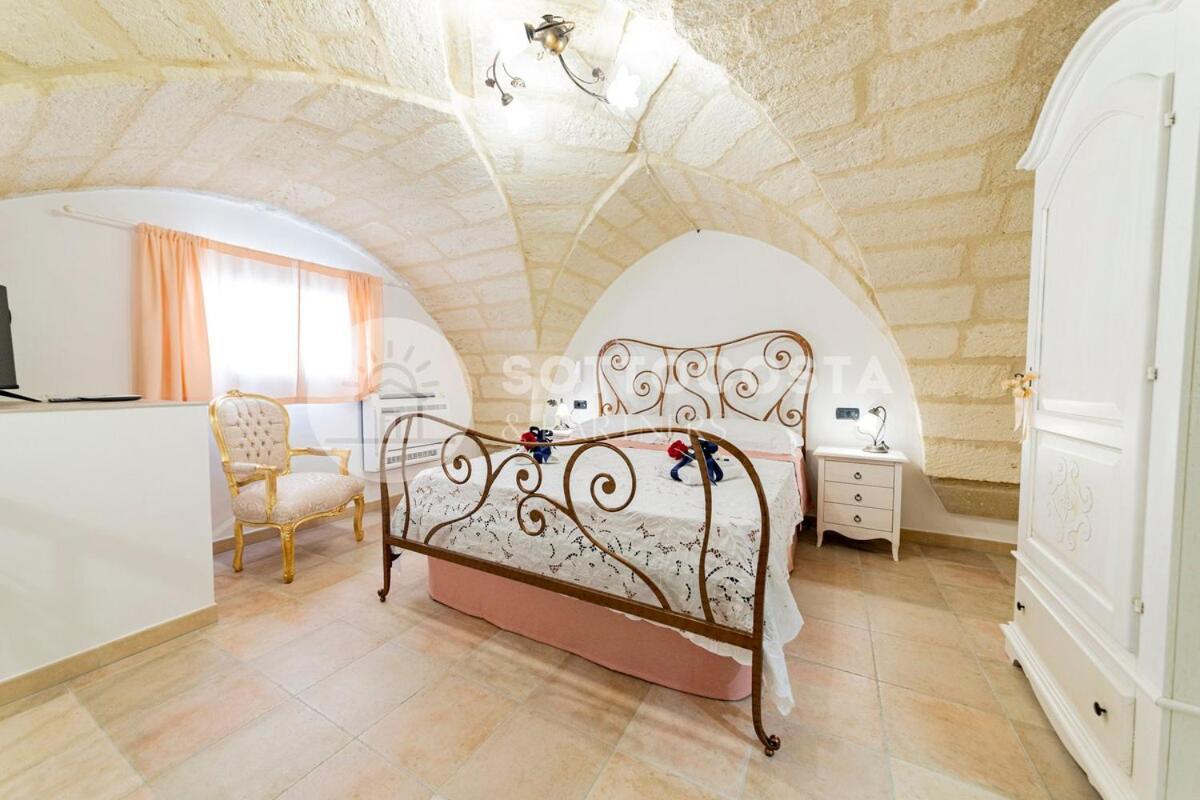 Na Chicca - Corte Manzoni B&B Мелендуньо Екстериор снимка